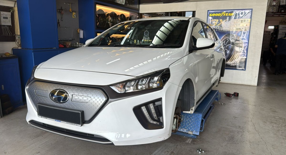 HYUNDAI IONIQ EV FL — NEXEN NBLUE — Tai Huat Tyres Singapore