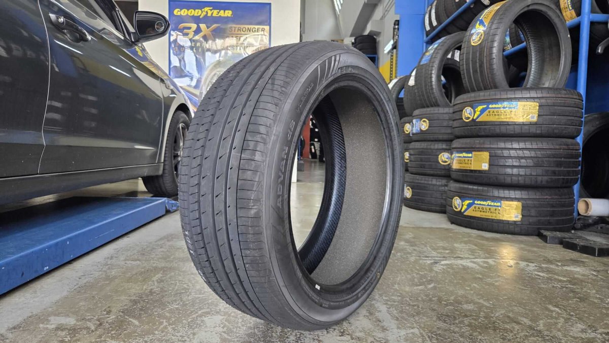 YOKOHAMA ADVAN DB V555 EV tyre Singapore