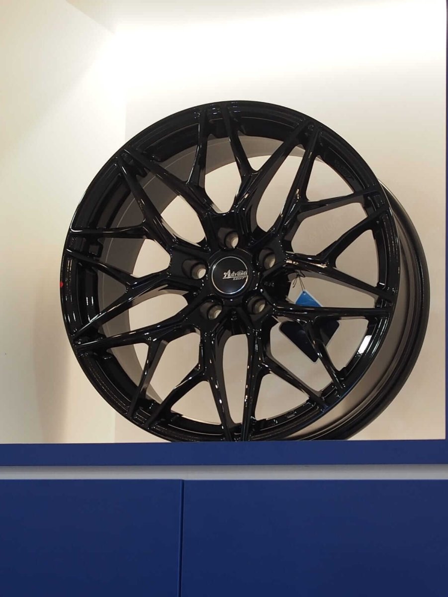 Advanti Racing Finesse