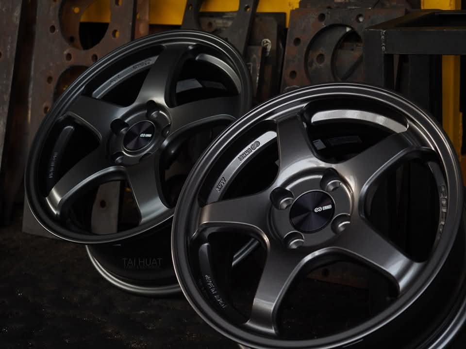 Enkei PF05