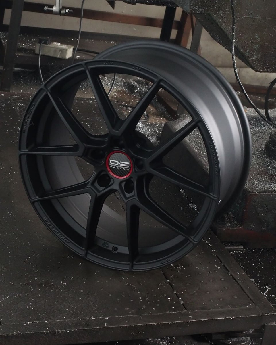 OZ Racing Estrema GT HLT
